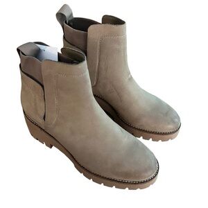 Blondo Danika Waterproof Boot Ankle Mushroom Nubuck Leather 7.5‎ New with Marks